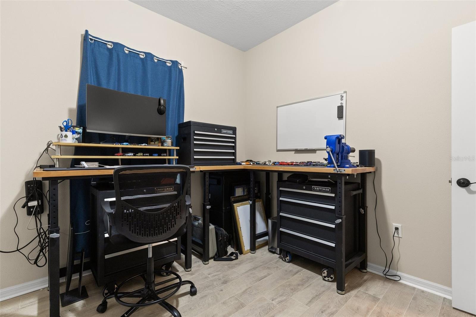 Image 20 of 34 For 7001 Interbay Boulevard 242