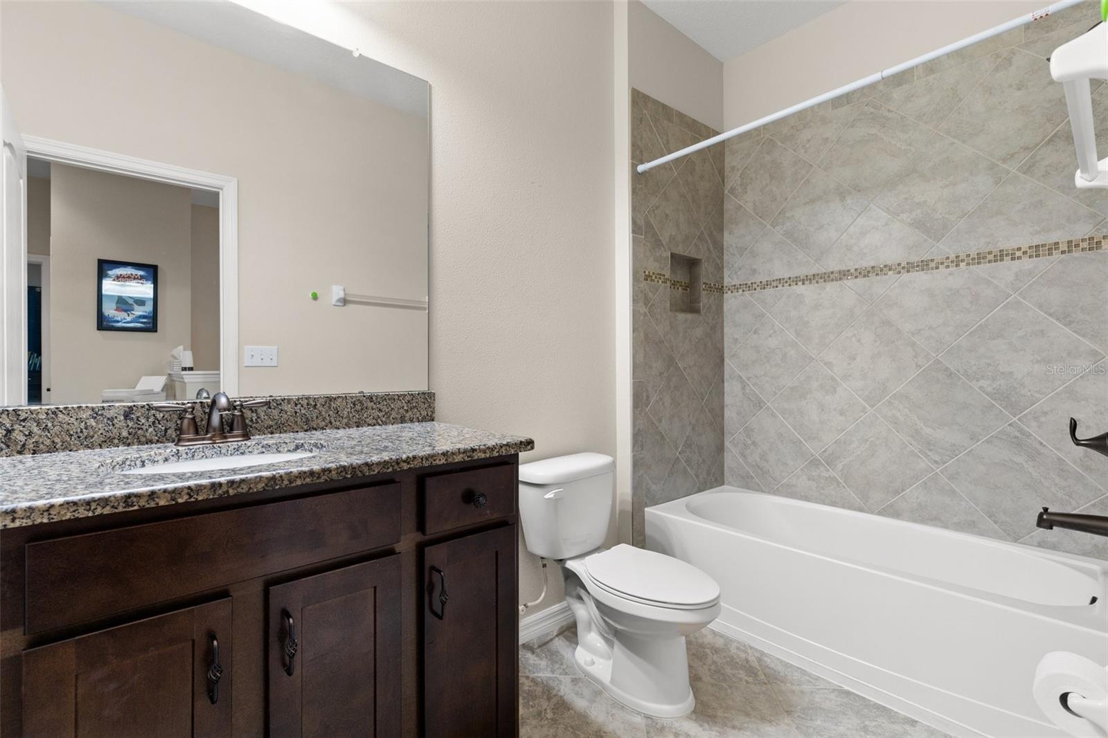 Image 21 of 34 For 7001 Interbay Boulevard 242
