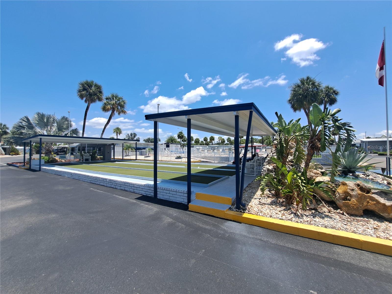Listing photo id 36 for 4851 Gandy Boulevard B12l23
