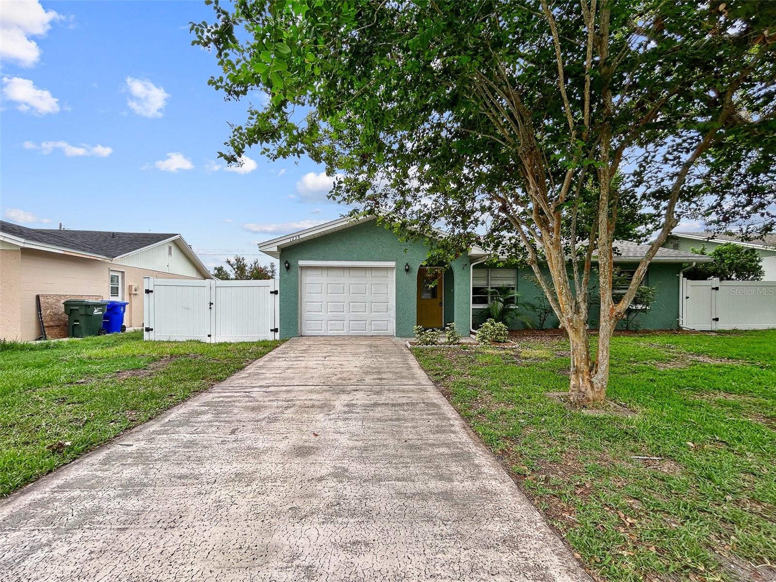 Details for 1238 Honeytree Lane E, LAKELAND, FL 33801