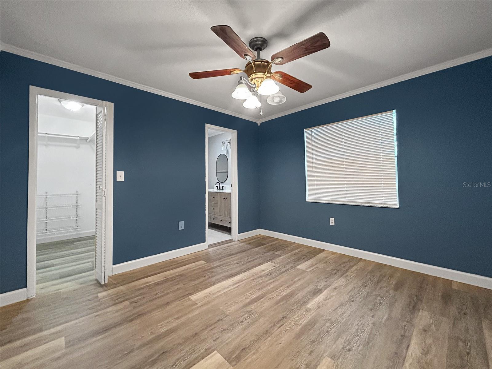 Image 14 of 41 For 1238 Honeytree Lane E