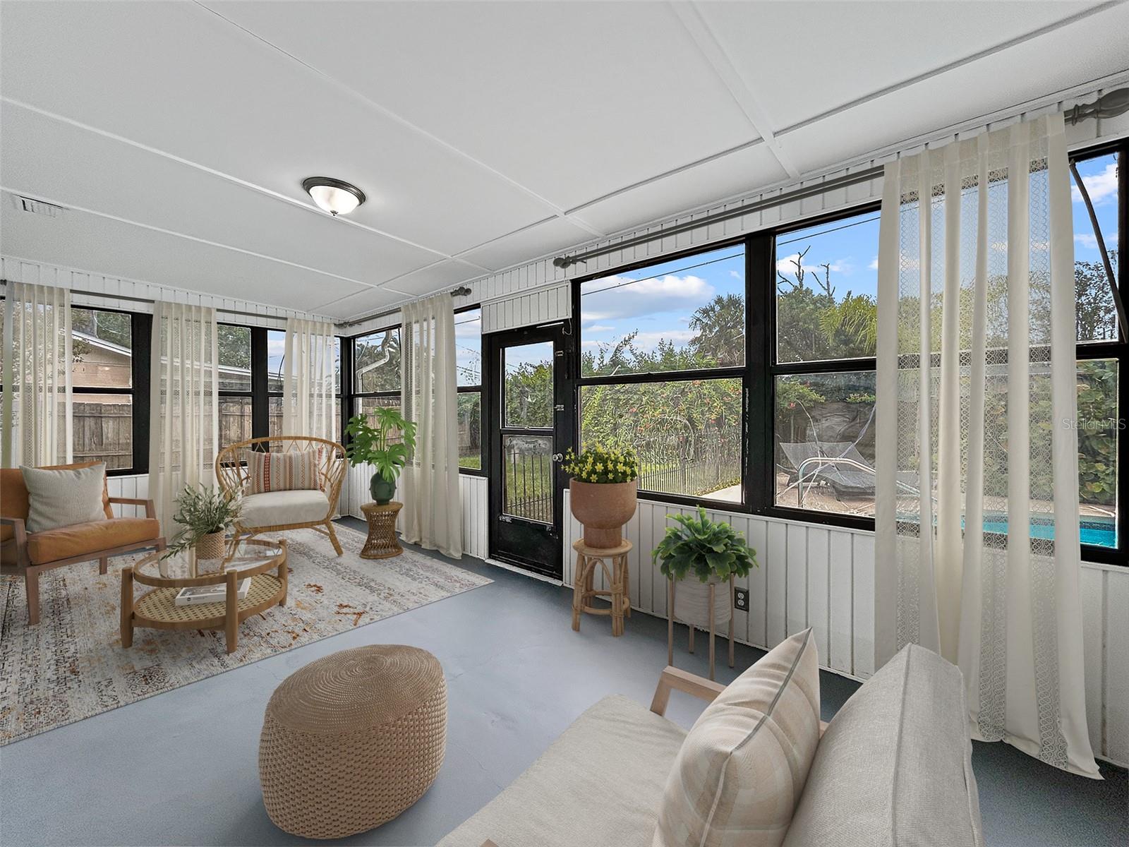 Image 33 of 41 For 1238 Honeytree Lane E