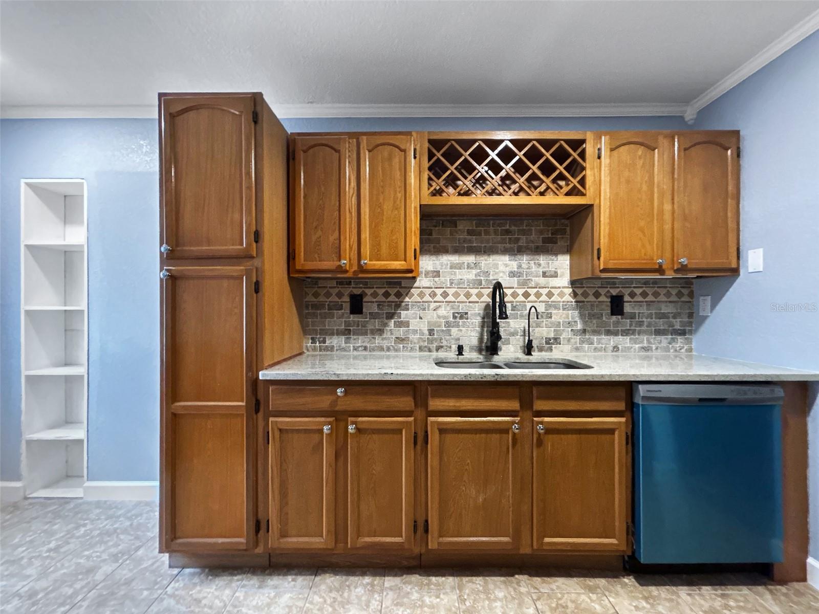 Image 4 of 41 For 1238 Honeytree Lane E