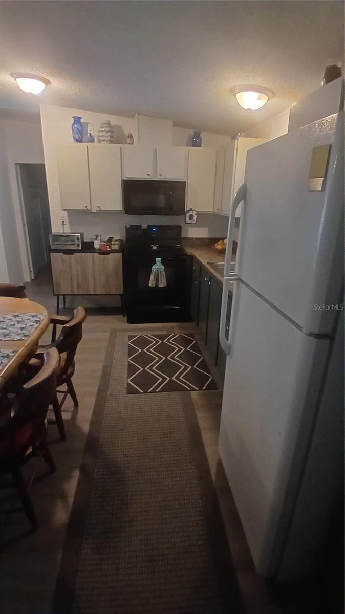 Image 4 of 15 For 38039 Leondias Drive