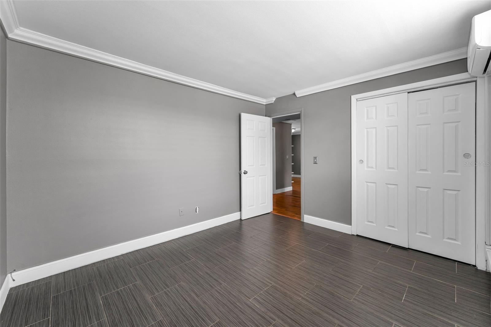 Image 16 of 41 For 1301 Howard Avenue A22