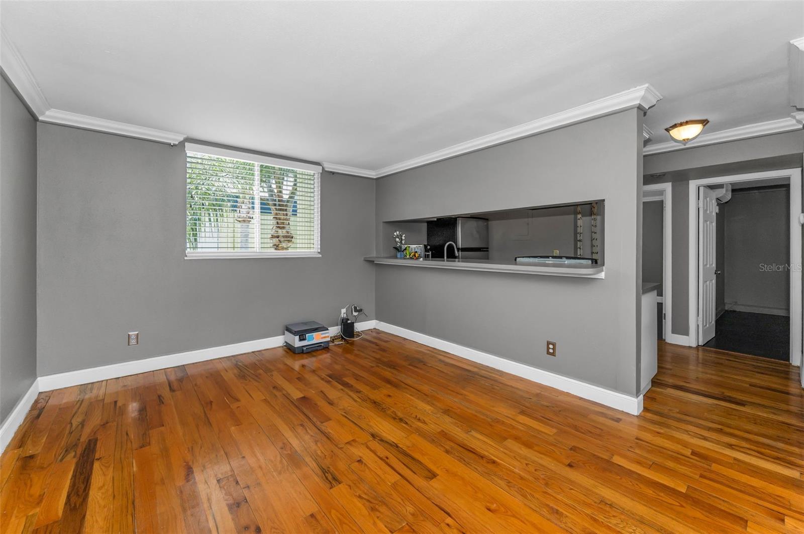 Image 6 of 41 For 1301 Howard Avenue A22