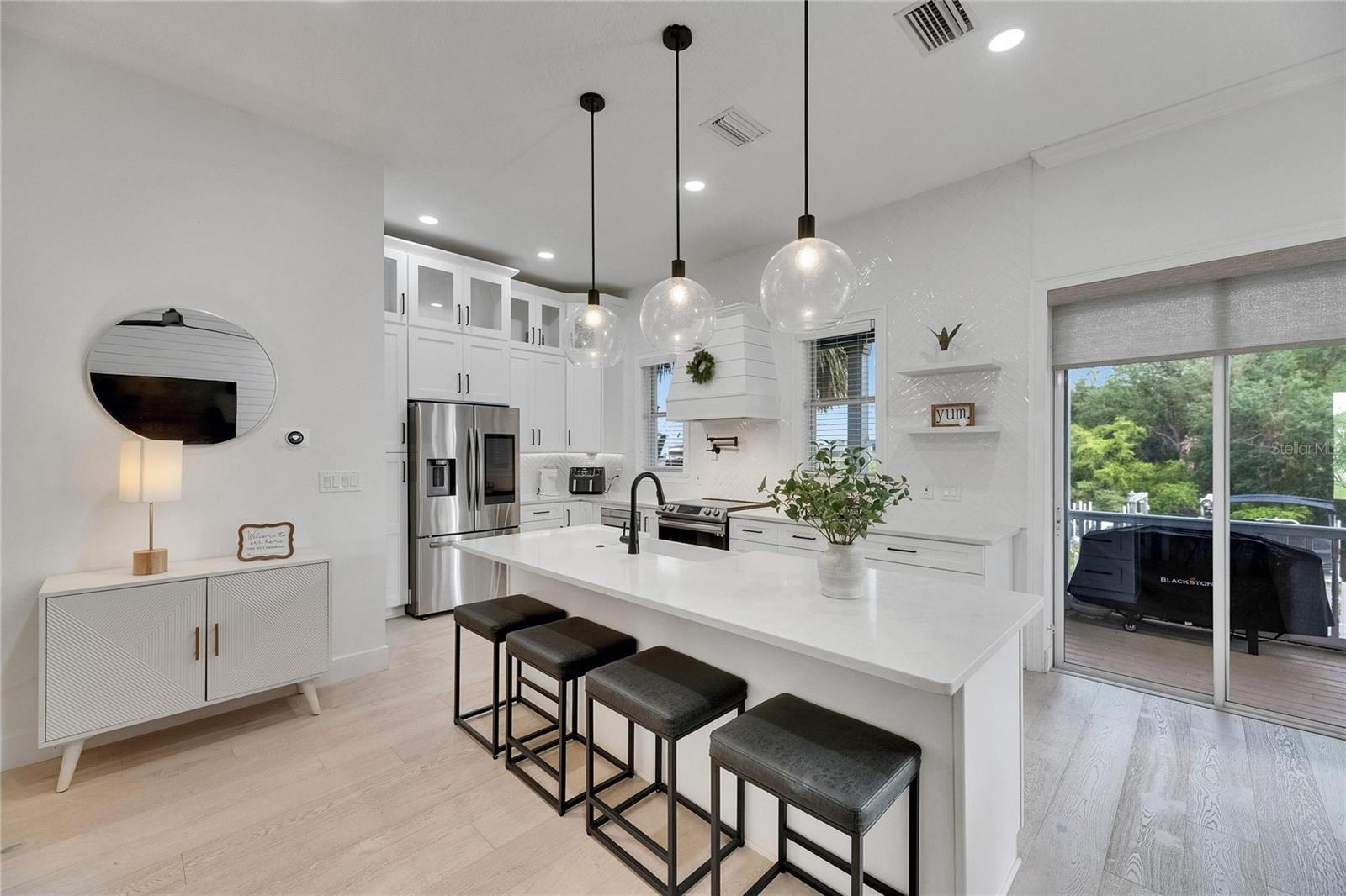 Image 13 of 96 For 6512 Simone Shores Circle