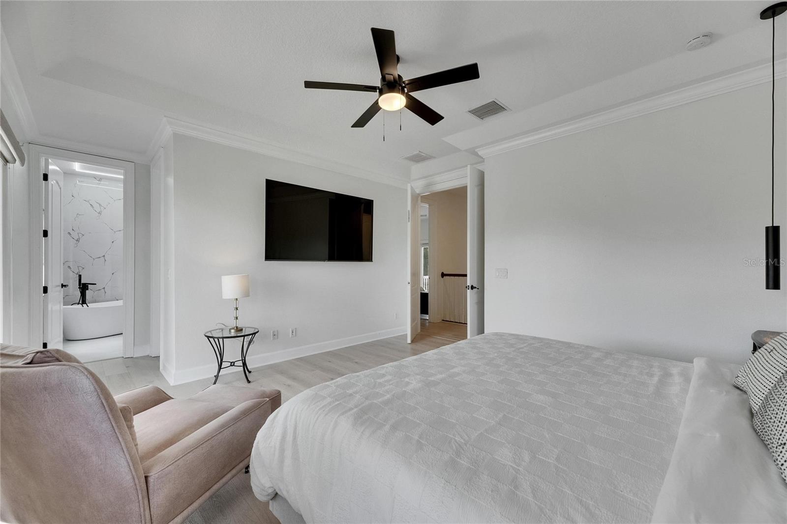 Image 37 of 96 For 6512 Simone Shores Circle
