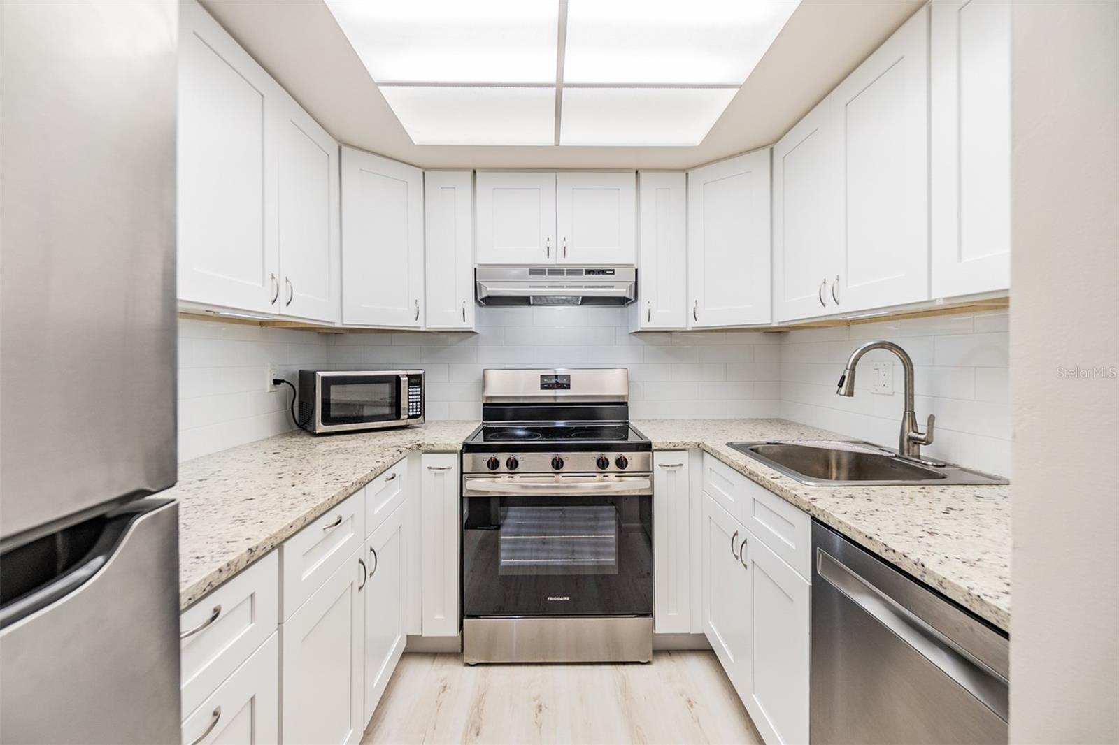 Image 16 of 36 For 2699 Seville Boulevard 207