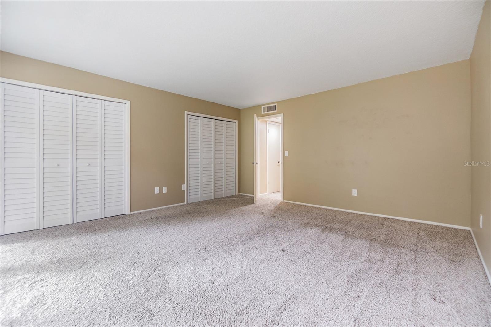 Image 20 of 36 For 2699 Seville Boulevard 207
