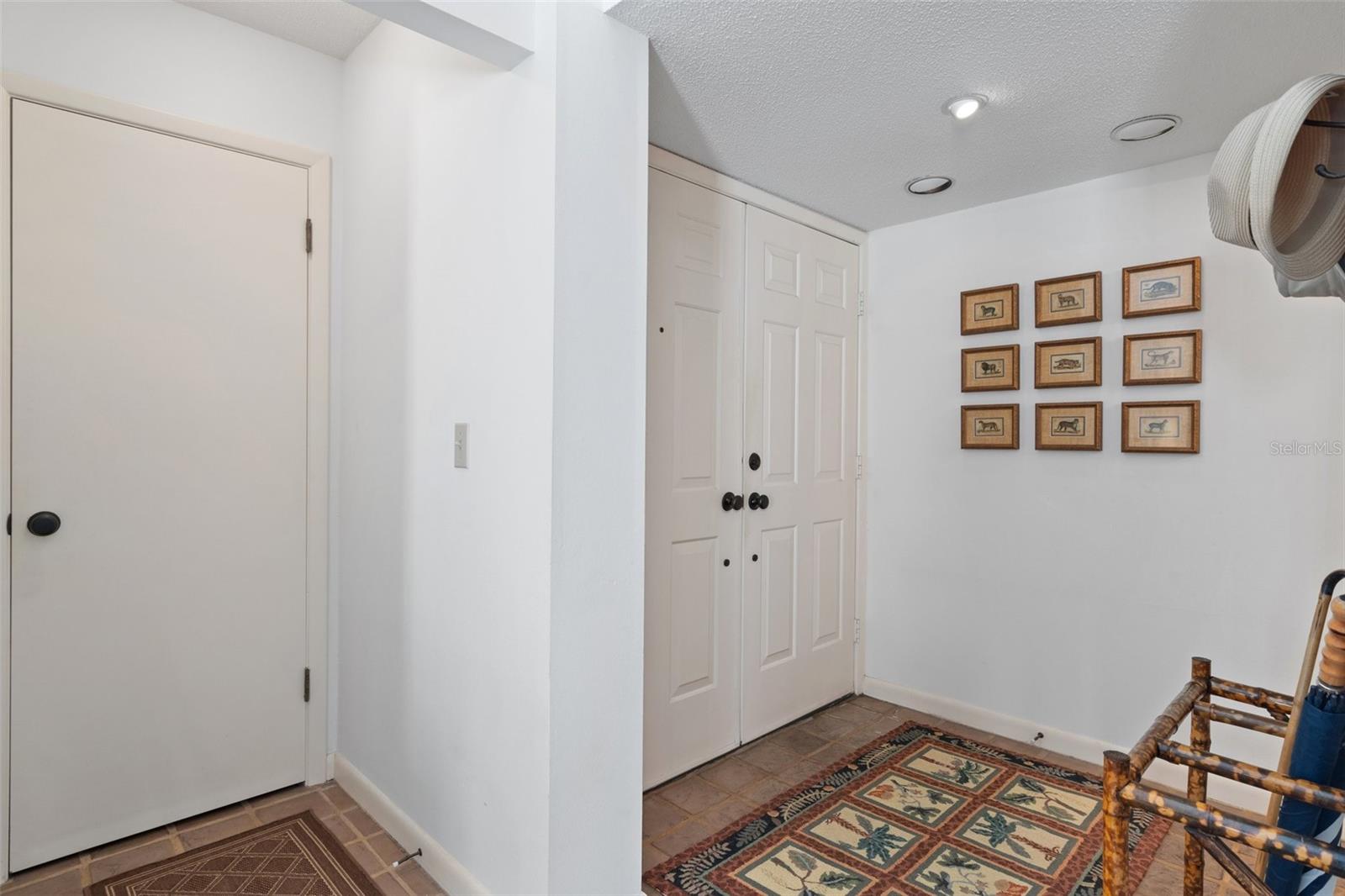 Image 22 of 66 For 11671 Riverhaven Drive