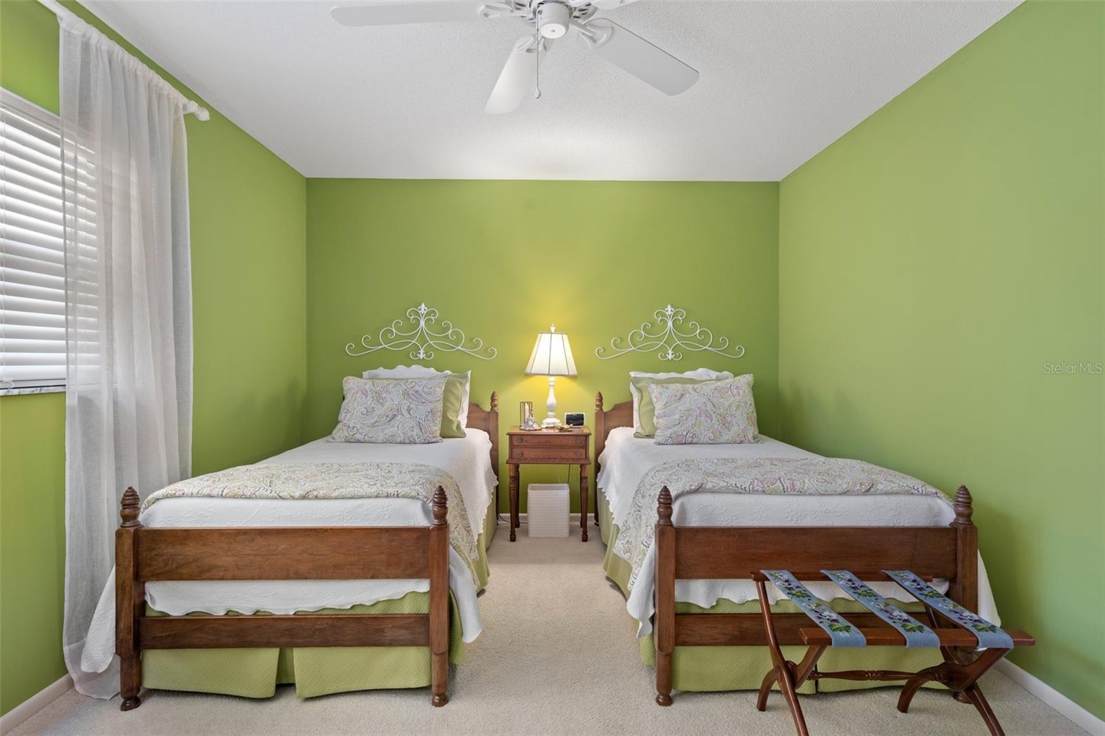 Image 30 of 66 For 11671 Riverhaven Drive