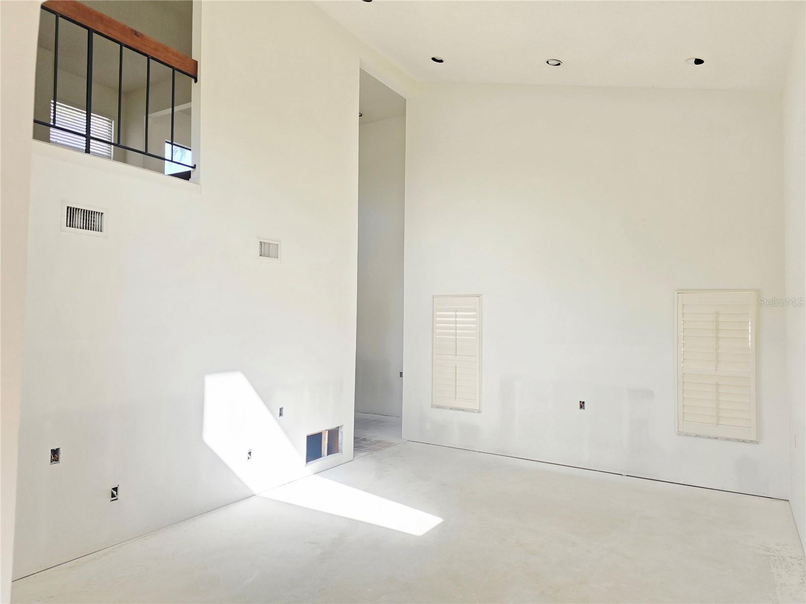 Image 34 of 66 For 11671 Riverhaven Drive