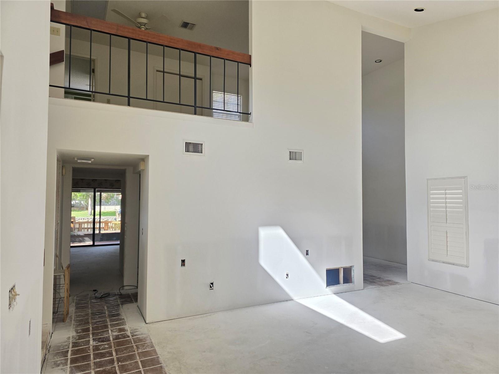 Image 35 of 66 For 11671 Riverhaven Drive
