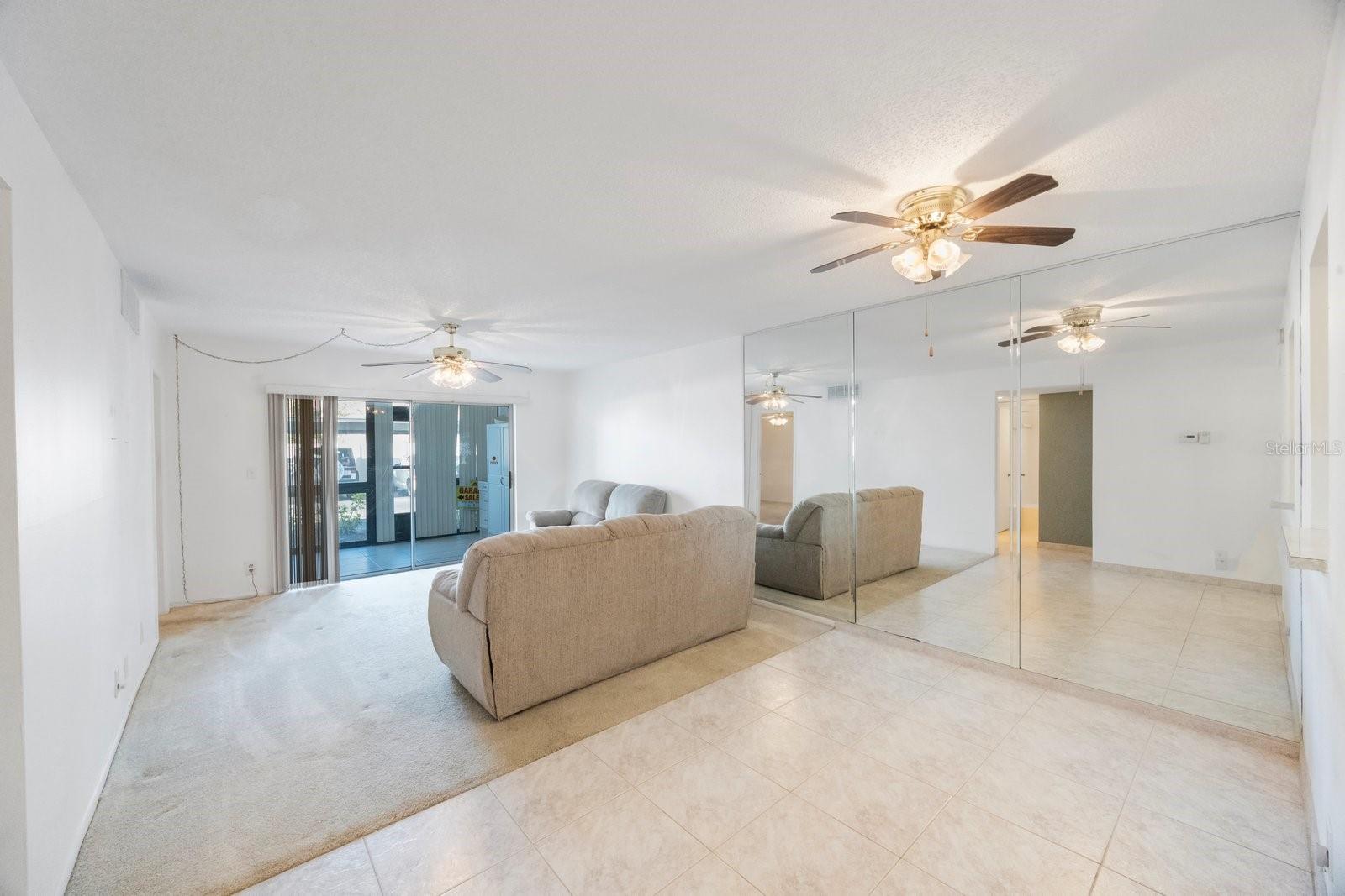 Image 17 of 34 For 11485 Oakhurst Road 1200-1