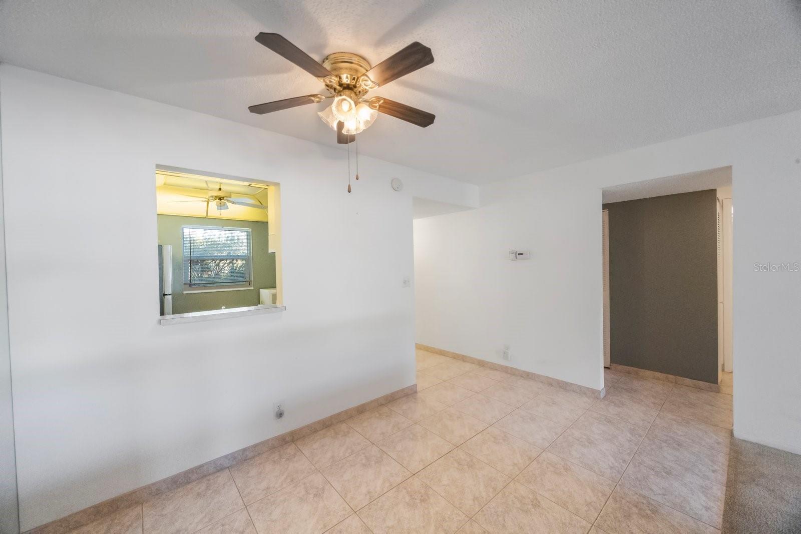 Image 18 of 34 For 11485 Oakhurst Road 1200-1