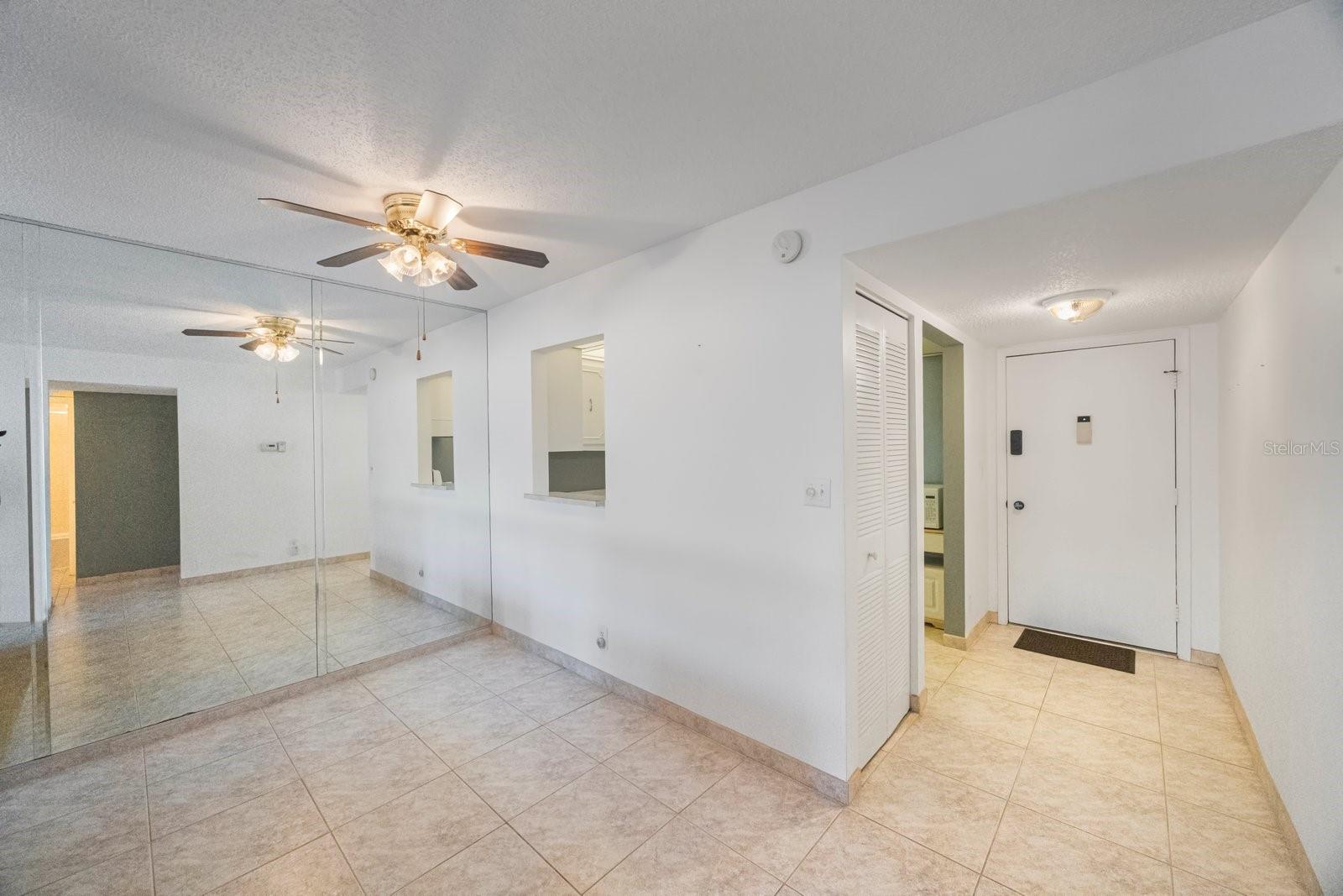 Image 19 of 34 For 11485 Oakhurst Road 1200-1