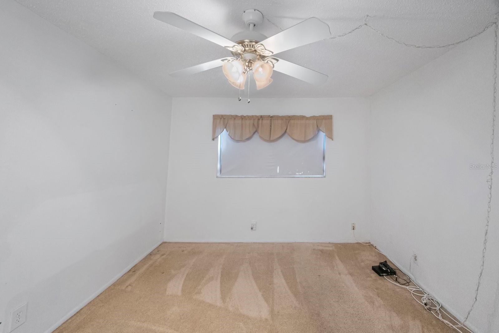 Image 26 of 34 For 11485 Oakhurst Road 1200-1