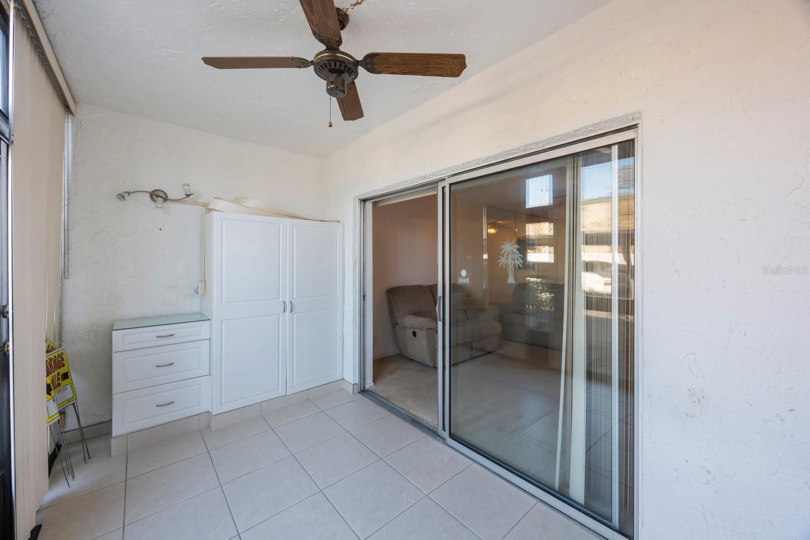 Image 29 of 34 For 11485 Oakhurst Road 1200-1