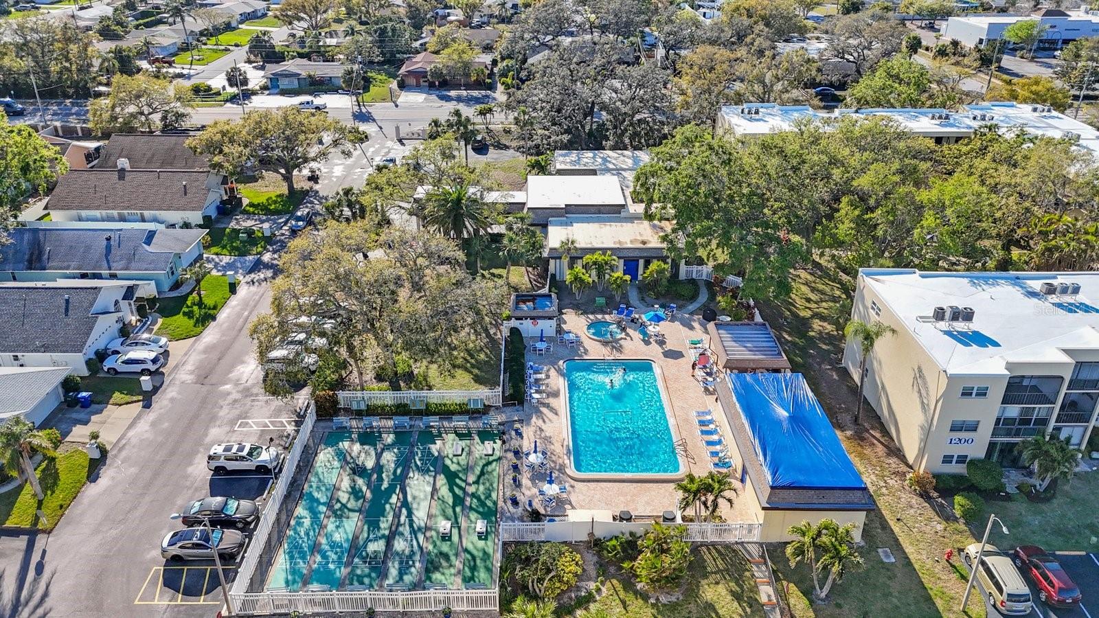 Image 31 of 34 For 11485 Oakhurst Road 1200-1