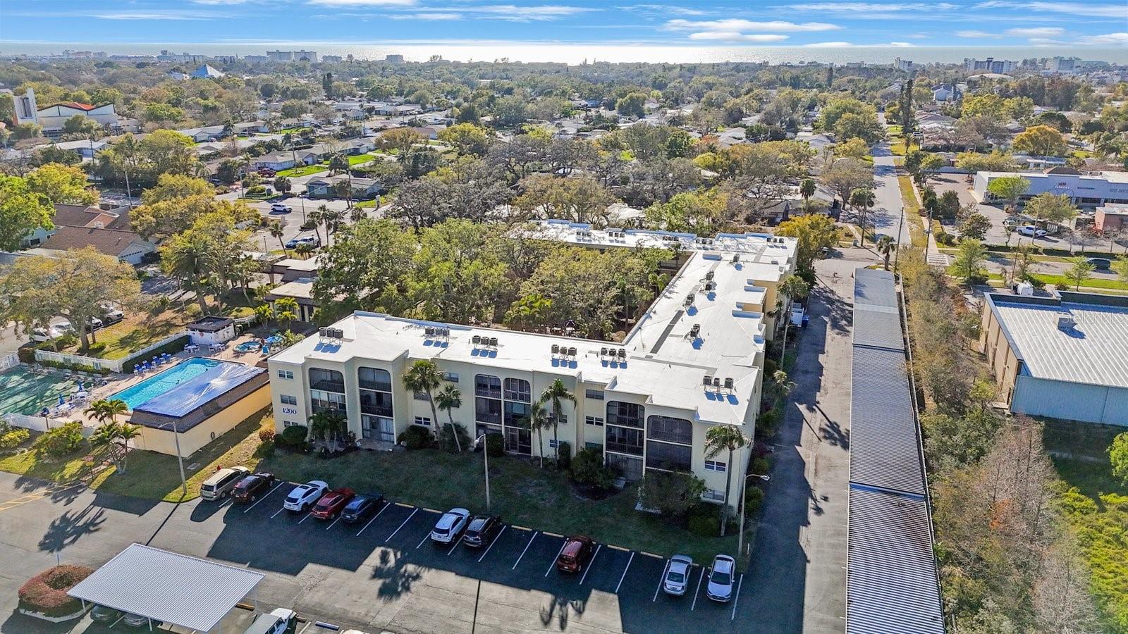Image 4 of 34 For 11485 Oakhurst Road 1200-1