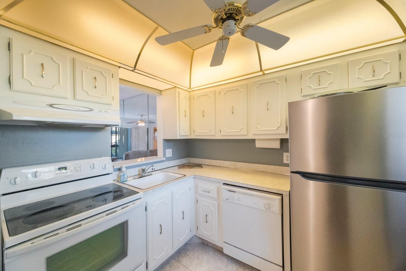 Image 8 of 34 For 11485 Oakhurst Road 1200-1