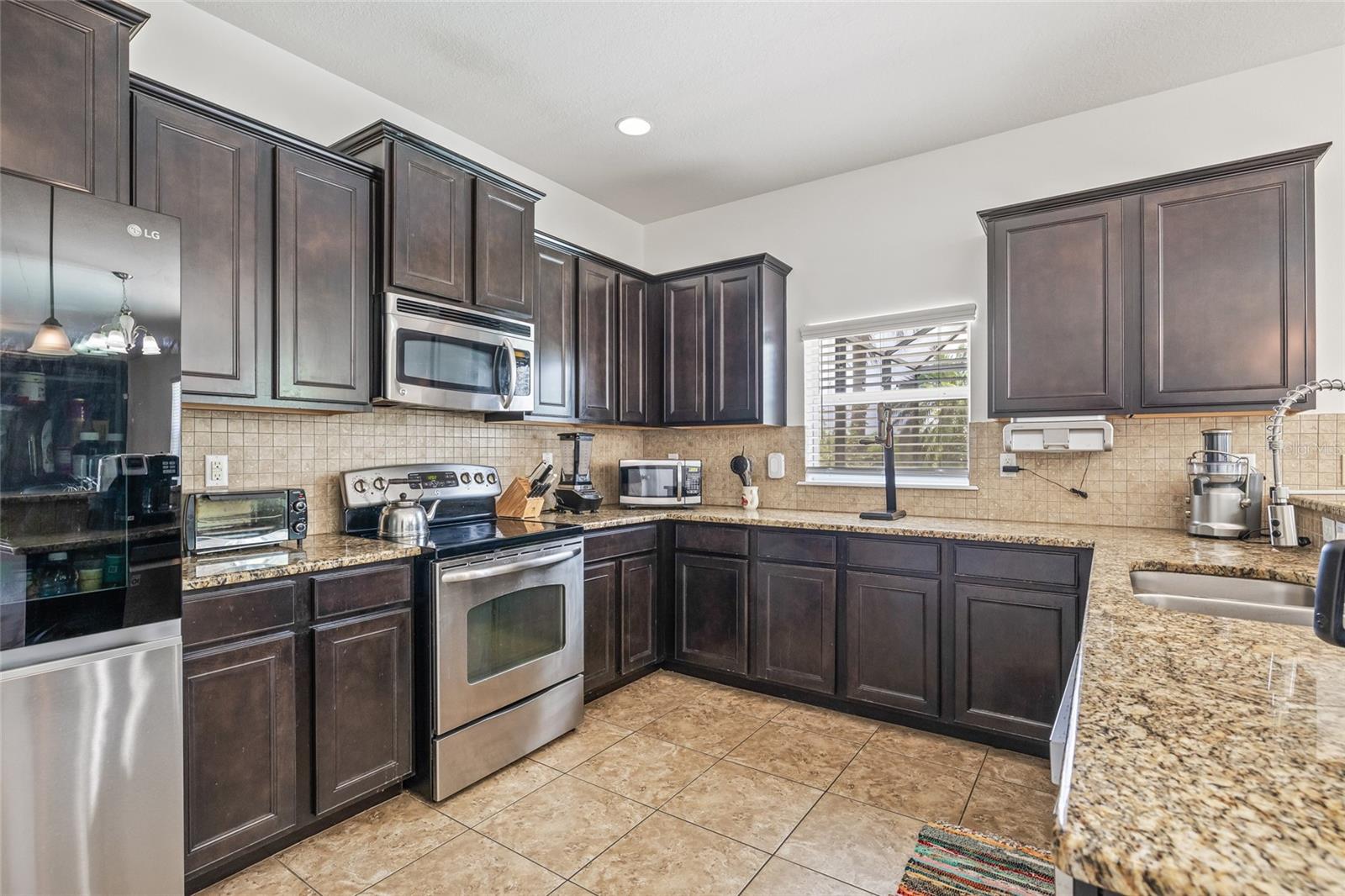 Image 19 of 59 For 12244 Fairlawn Drive