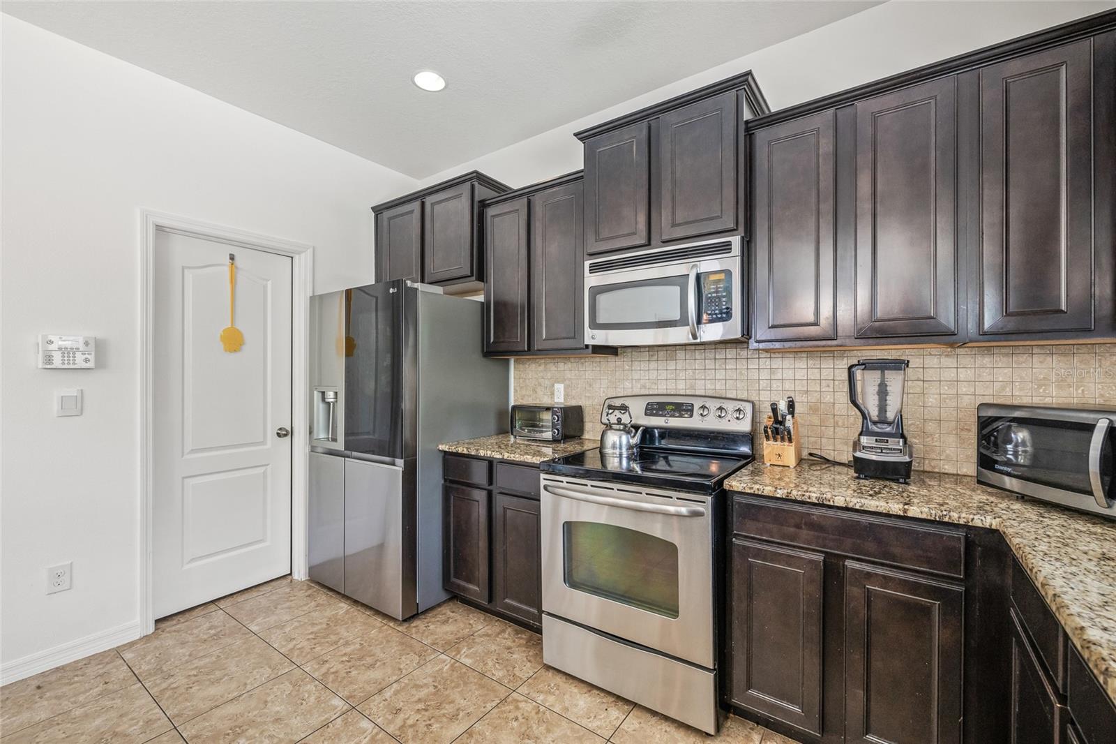 Image 24 of 59 For 12244 Fairlawn Drive