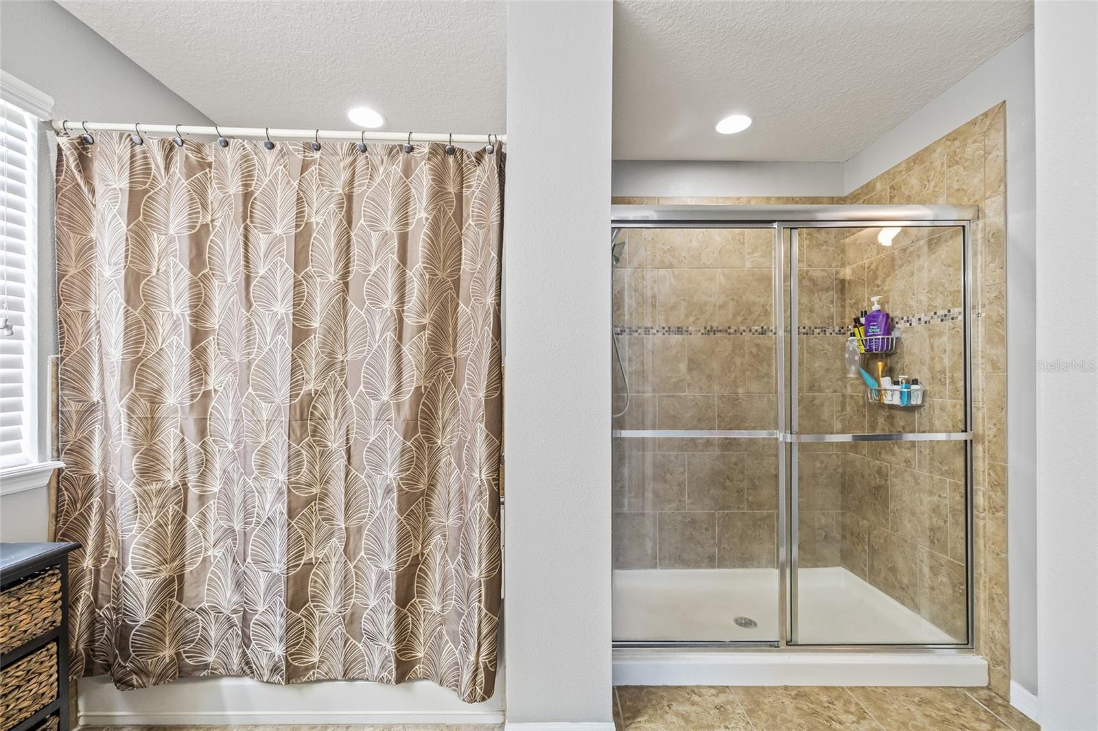 Image 34 of 59 For 12244 Fairlawn Drive
