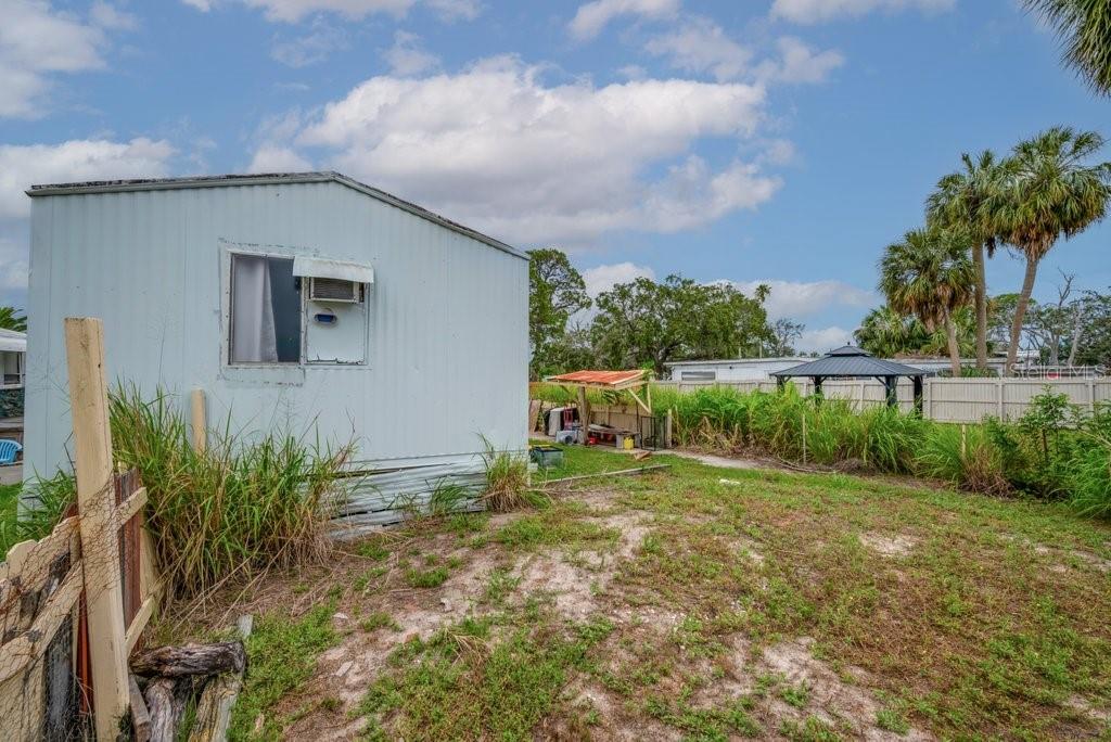 Image 23 of 34 For 6833 Garden Drive