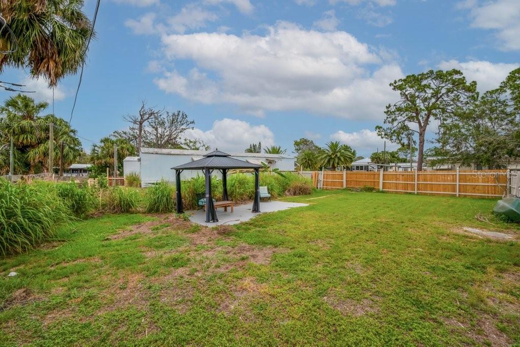 Image 25 of 34 For 6833 Garden Drive