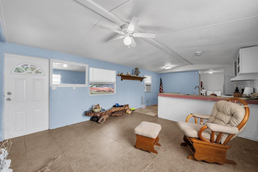 Image 9 of 34 For 6833 Garden Drive