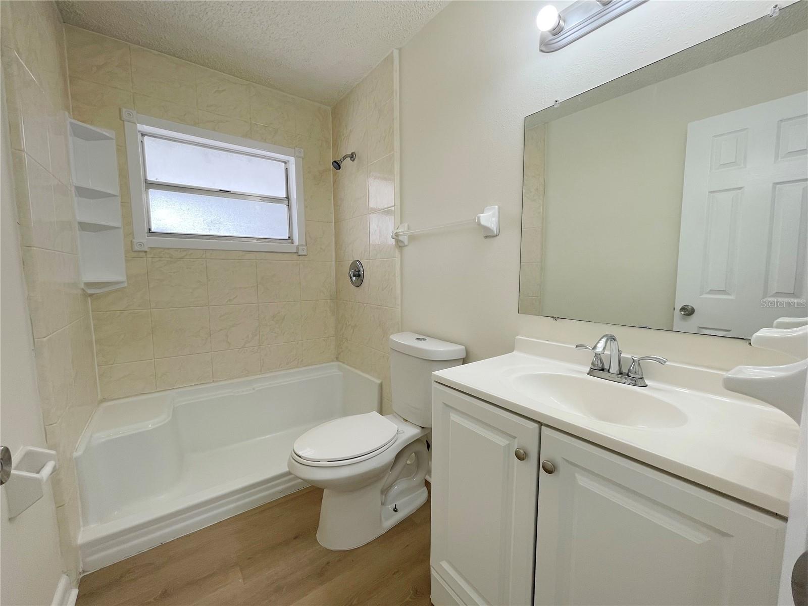 Image 11 of 17 For 1003 Cornwall Court