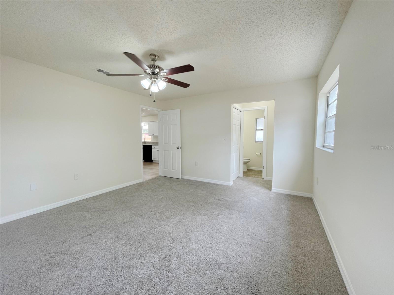 Image 8 of 17 For 1003 Cornwall Court