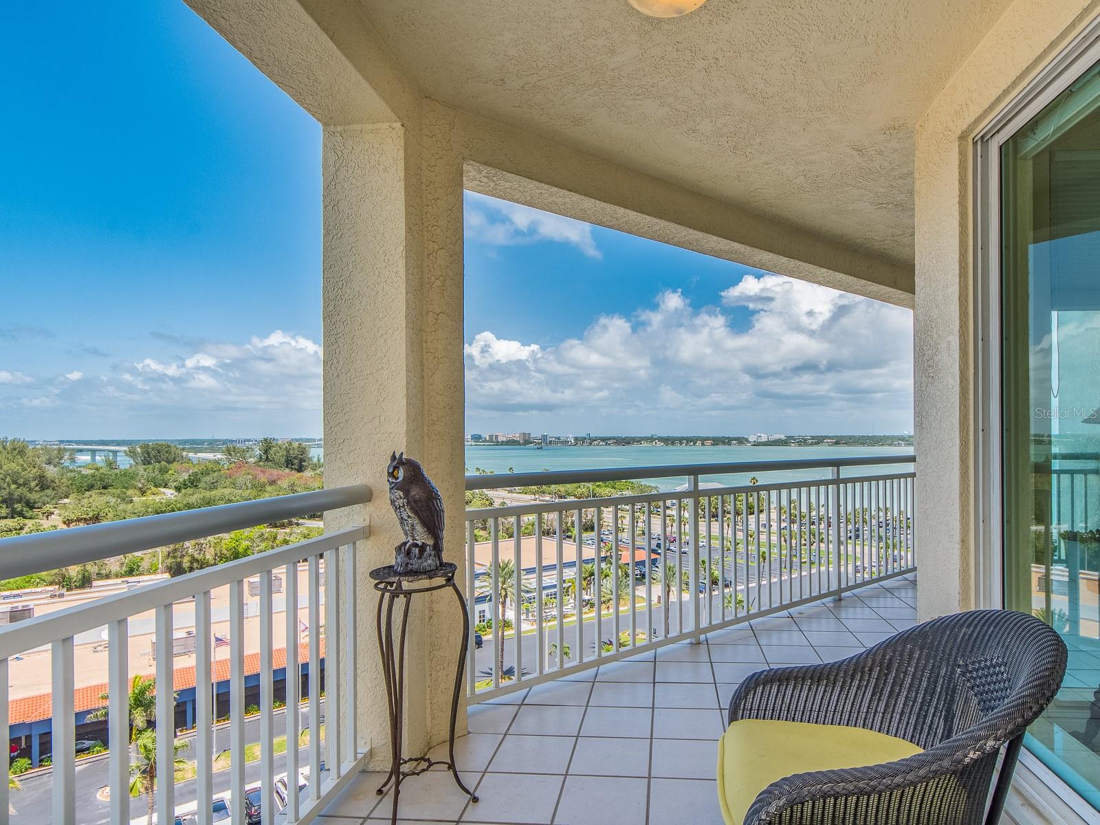 Image 18 of 64 For 1170 Gulf Boulevard 1006