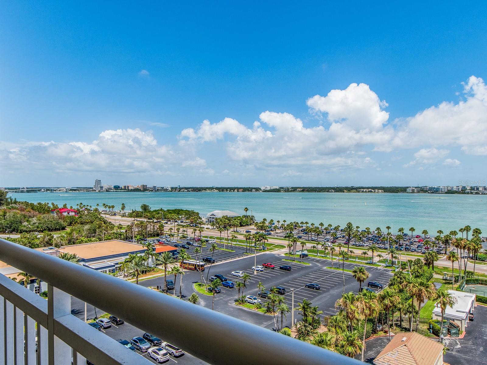 Image 20 of 64 For 1170 Gulf Boulevard 1006