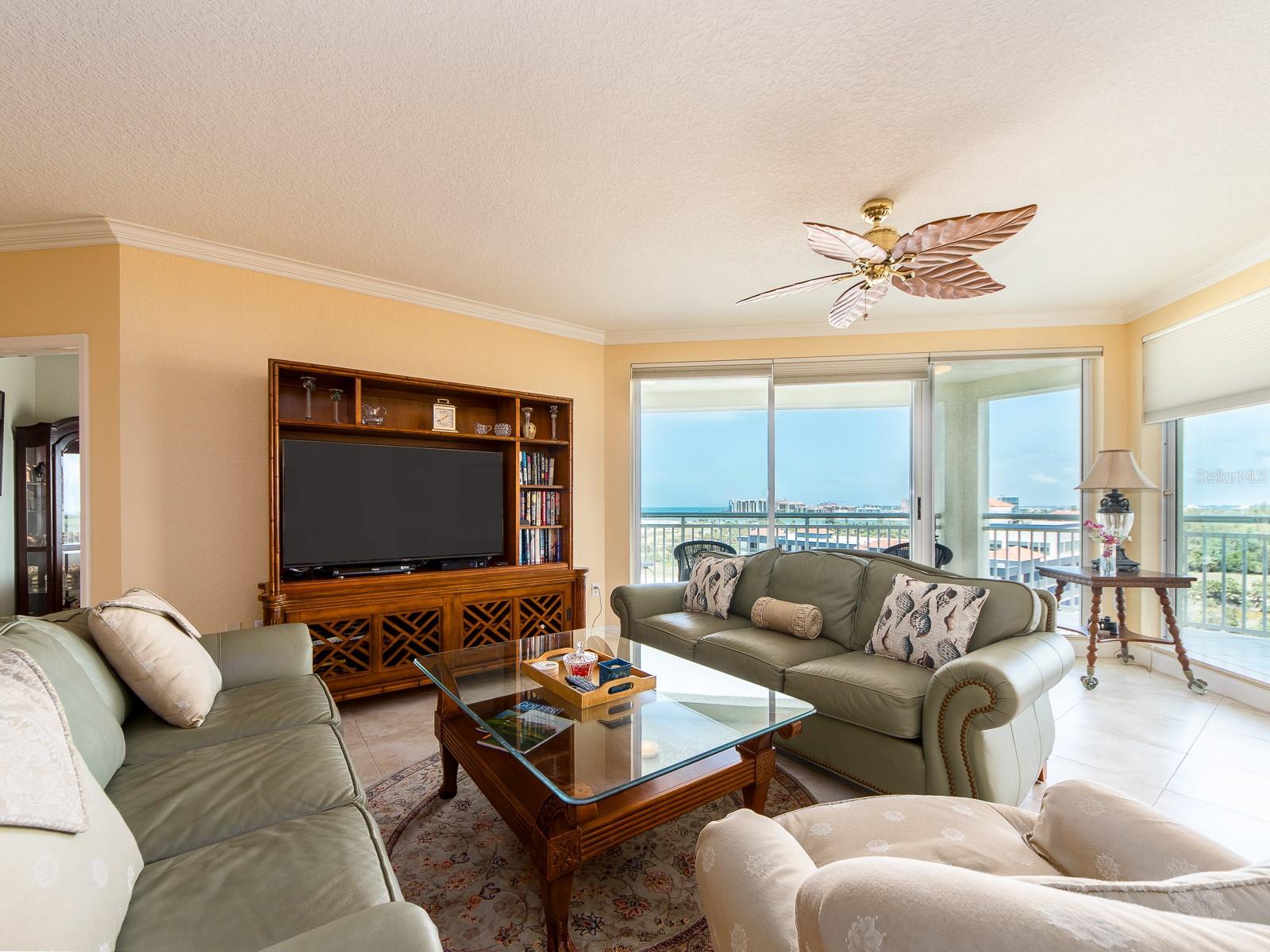 Image 7 of 64 For 1170 Gulf Boulevard 1006