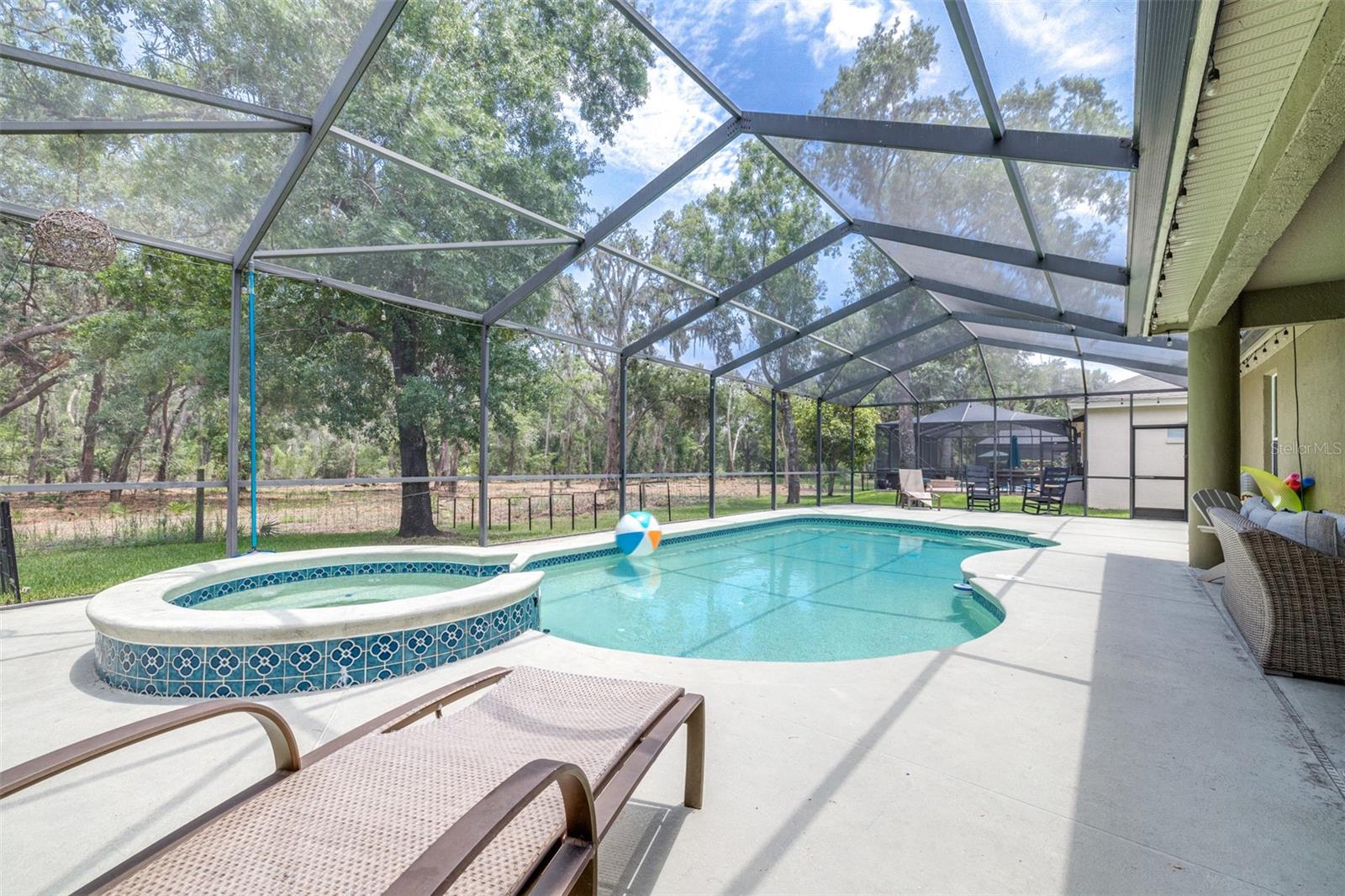 Image 61 of 98 For 5931 Cherry Oak Drive