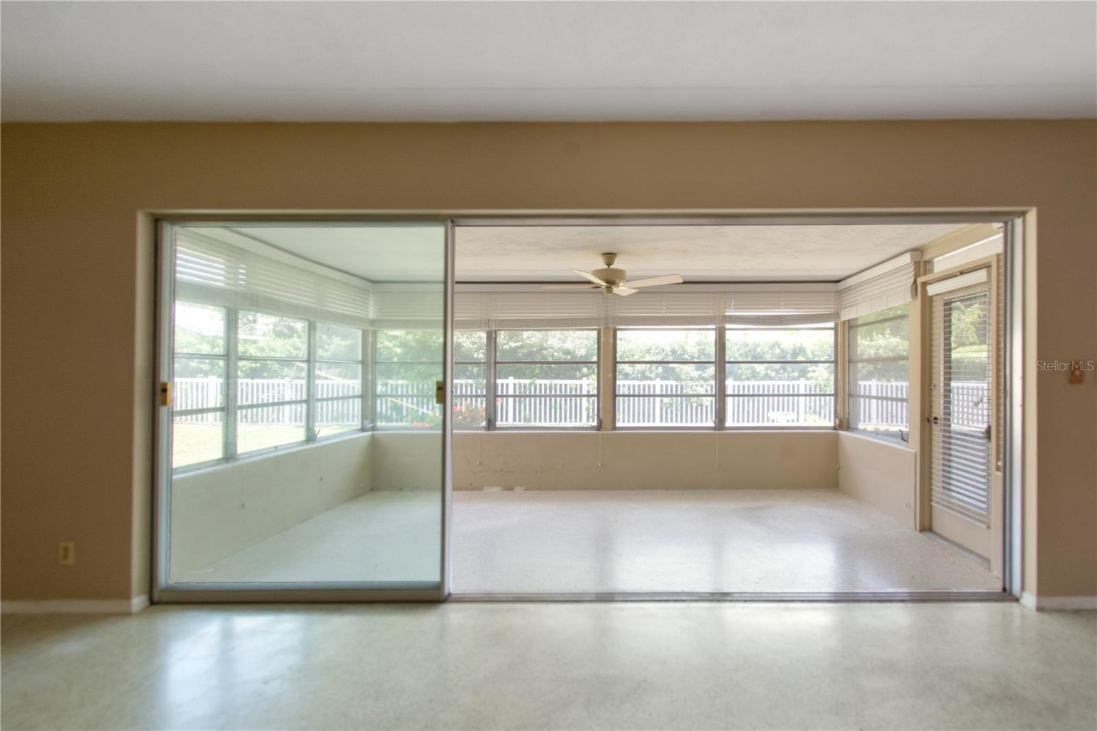 Image 14 of 44 For 13898 Jamaica Drive