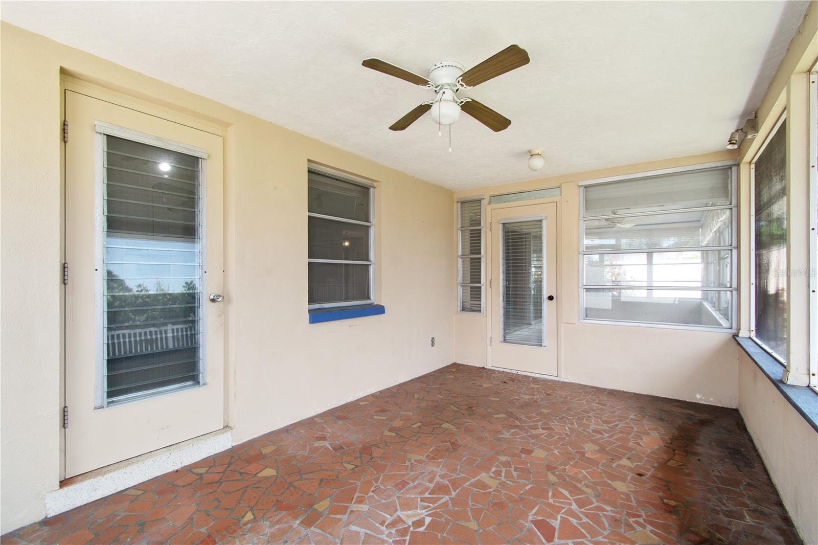 Image 20 of 44 For 13898 Jamaica Drive