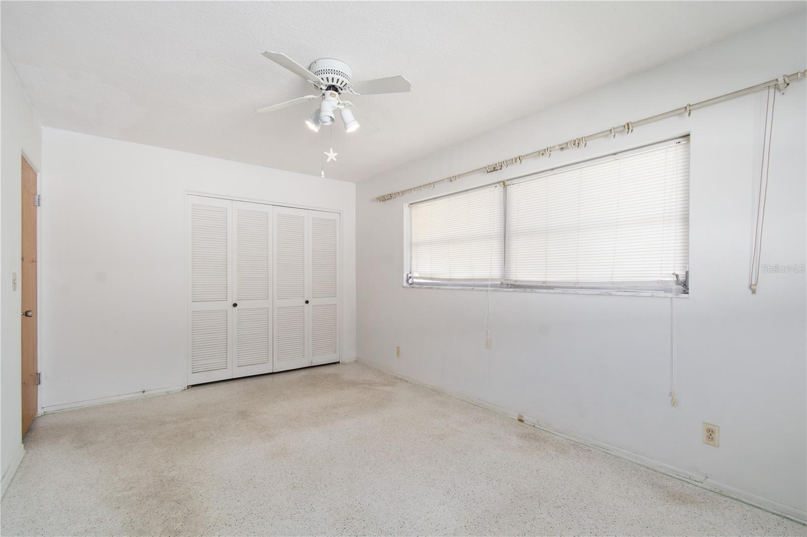 Image 29 of 44 For 13898 Jamaica Drive