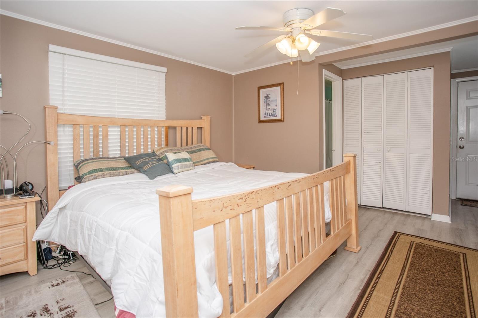 Image 14 of 38 For 1001 57th Avenue N
