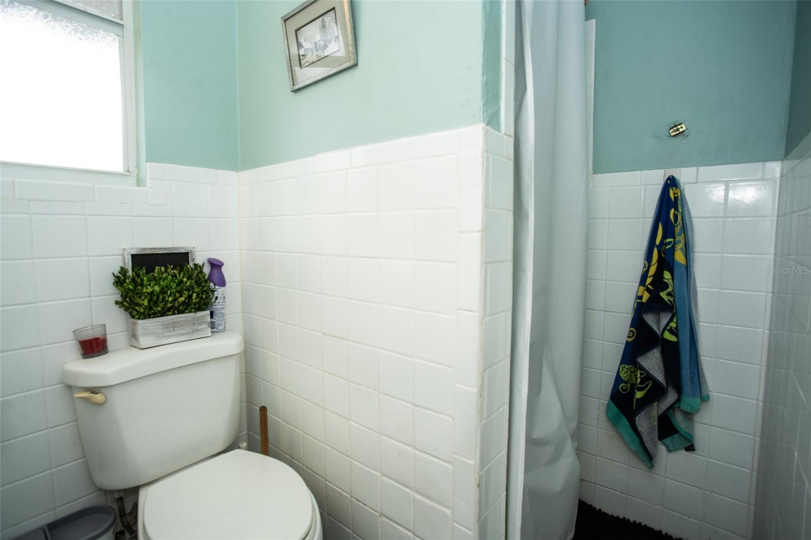 Image 16 of 38 For 1001 57th Avenue N