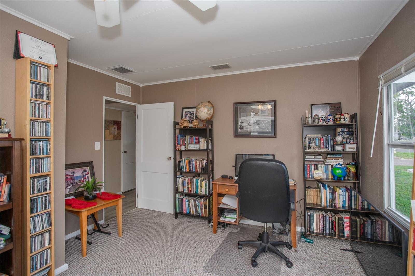 Image 20 of 38 For 1001 57th Avenue N
