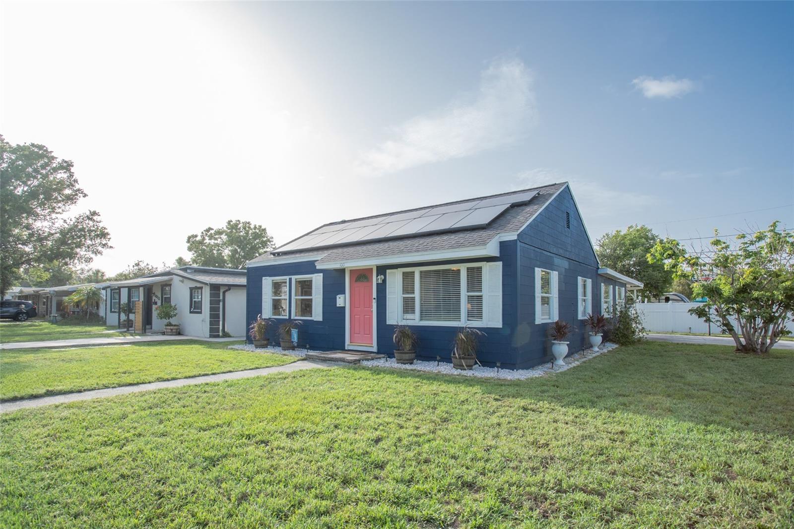 Image 3 of 38 For 1001 57th Avenue N