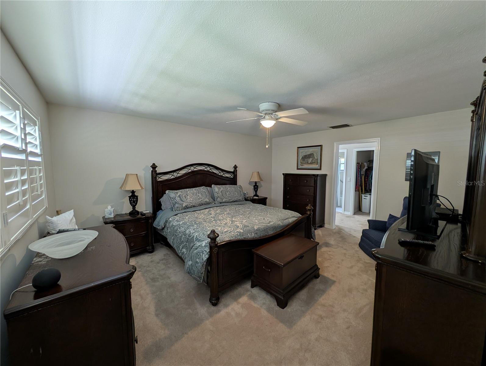 Image 31 of 55 For 210 Kingsway Drive