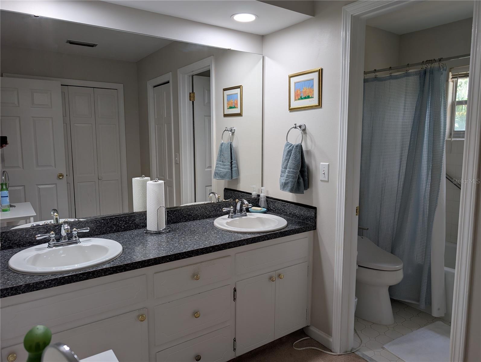 Image 35 of 55 For 210 Kingsway Drive