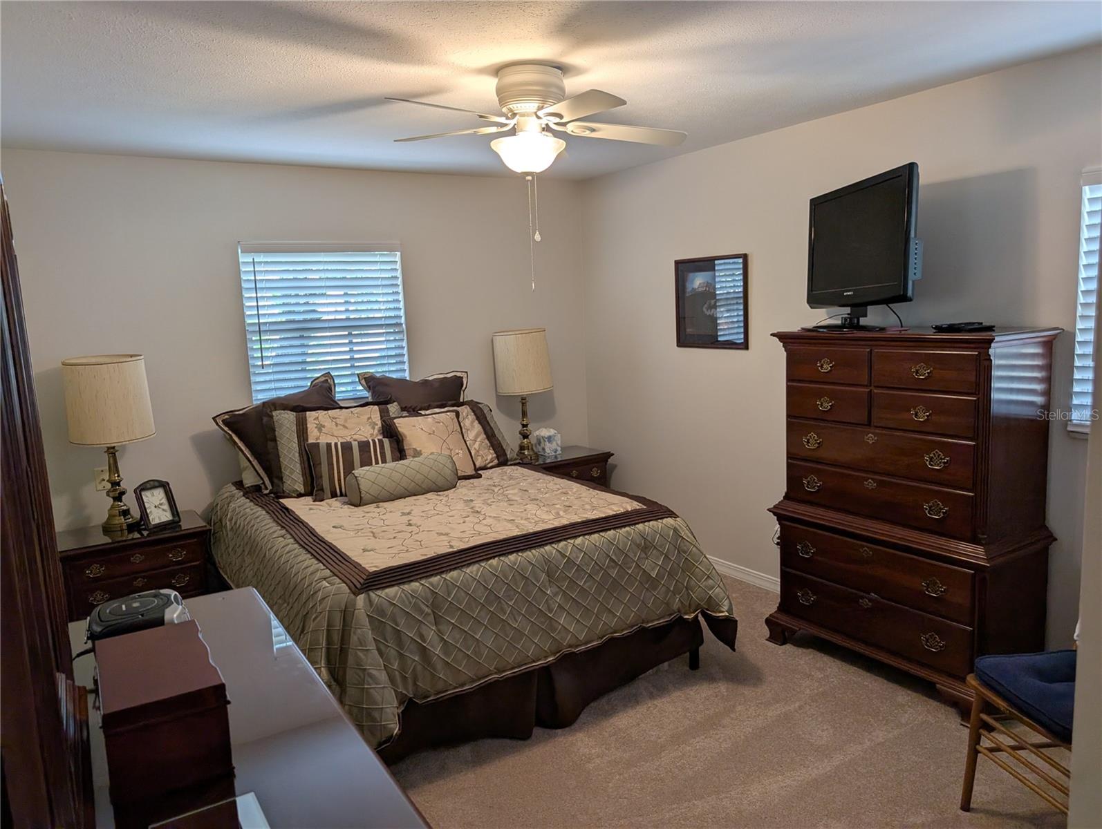 Image 41 of 55 For 210 Kingsway Drive