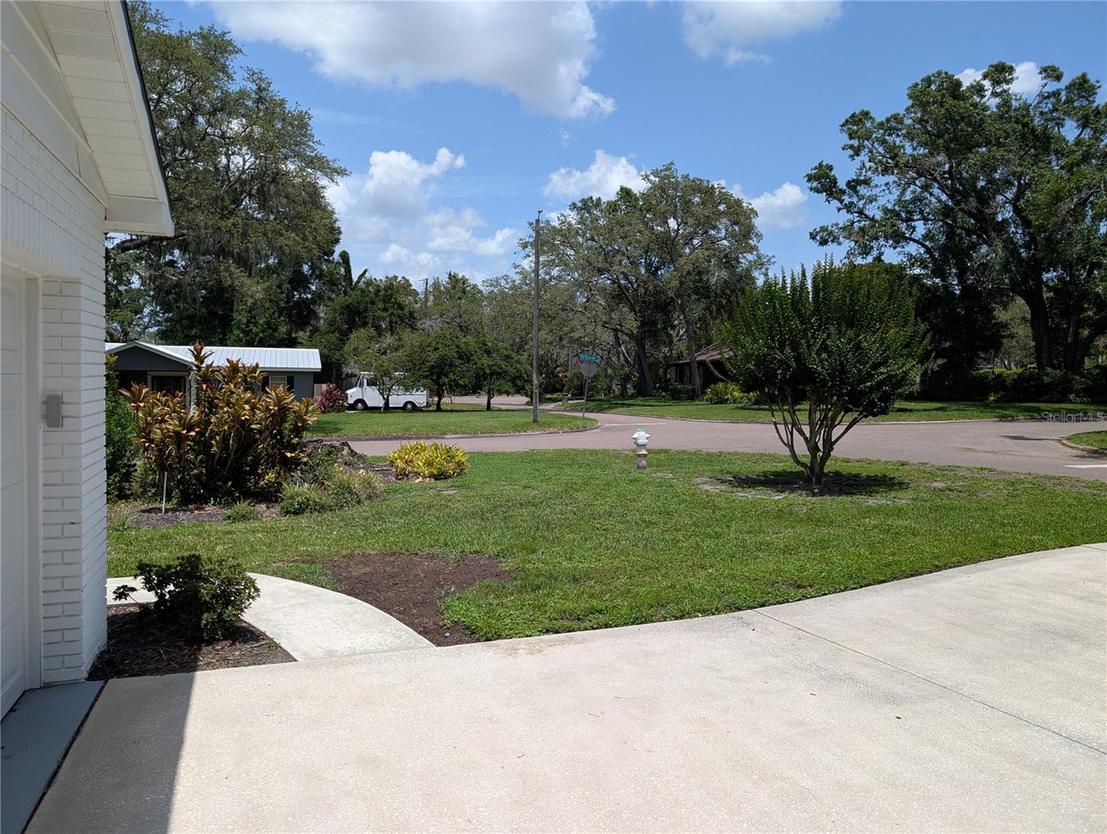 Image 54 of 55 For 210 Kingsway Drive