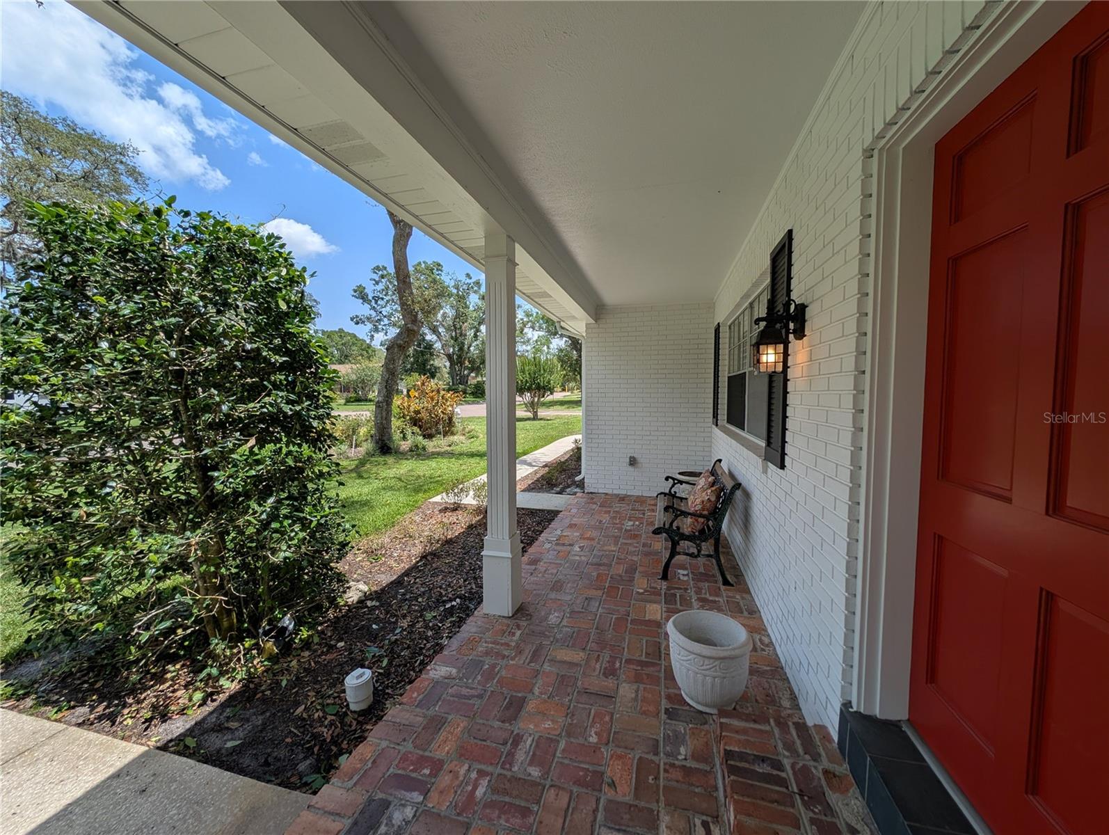 Image 8 of 55 For 210 Kingsway Drive
